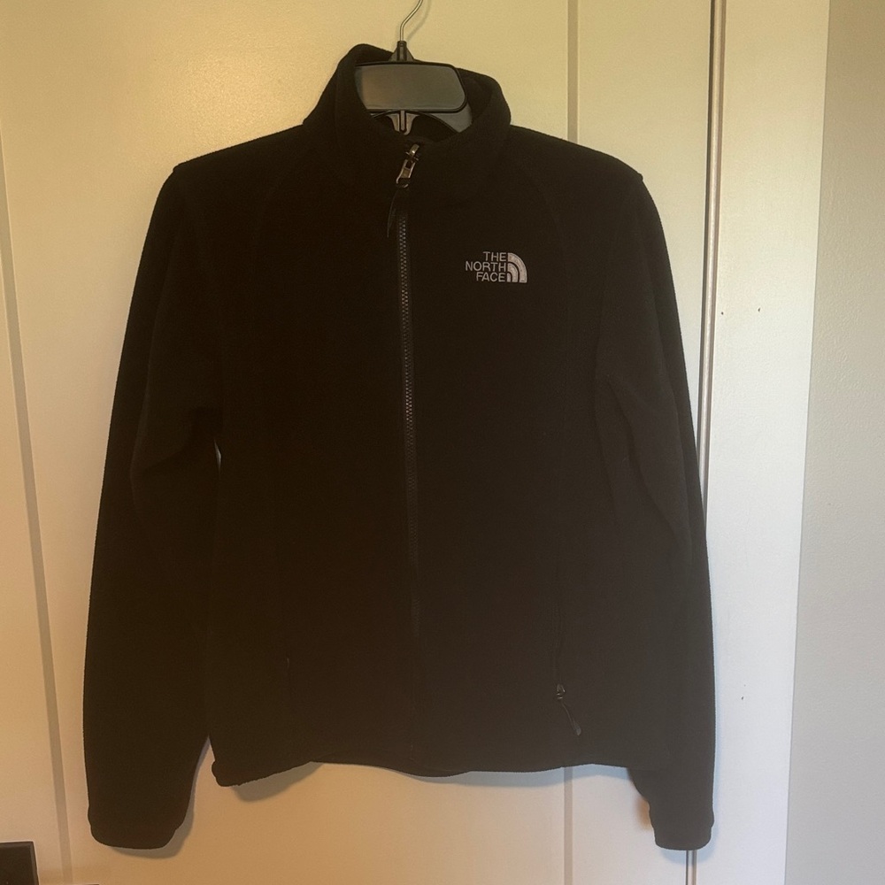 The North Face Women’s Black Fleece Jacket